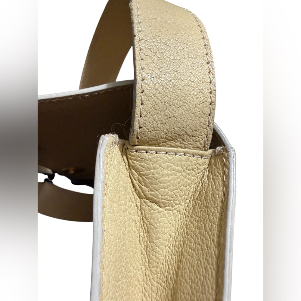 Rare Tom Ford era Gucci Handbag with Black and Gold-tone Accent-See flaws - Picture 4 of 14